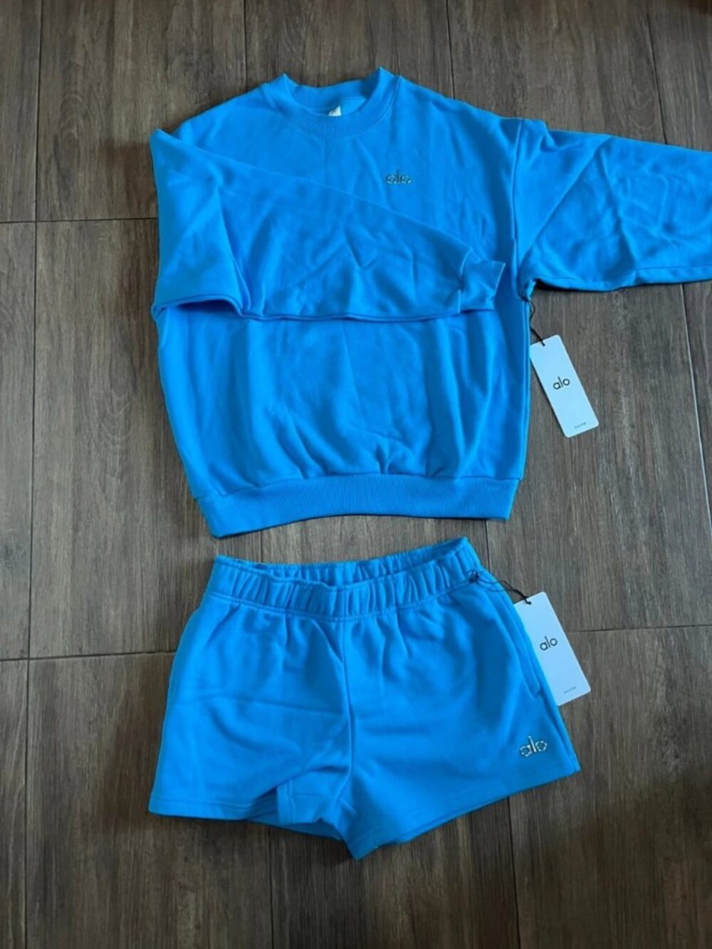 Alo Yoga Accolade Blue Crewneck Sweatshirt & Shorts Set XS